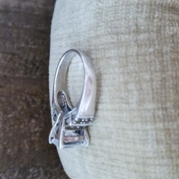 Rhinestone Marcasite Four Prong Set Silver Ring - Picture 4 of 13